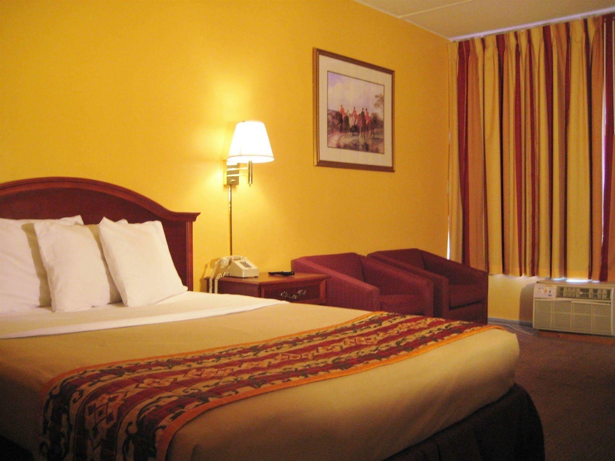 Charlotte Express Inn Ngoại thất bức ảnh